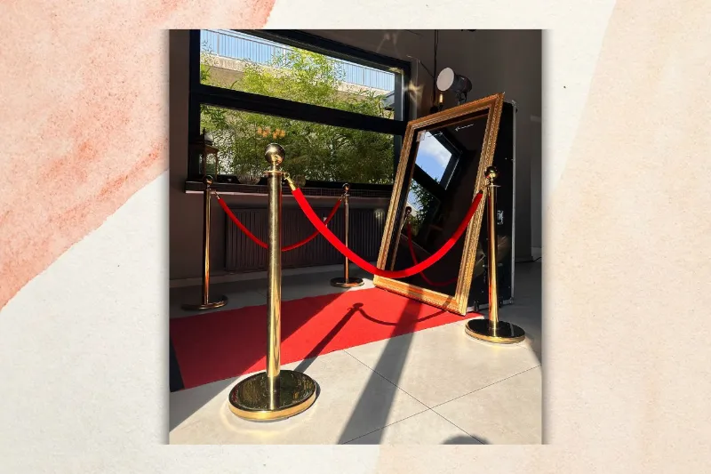 Fotospiegel – VIP-Bereich: Absperrung & roter Teppich