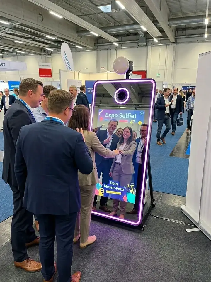 KI-Fotobox am Messestand